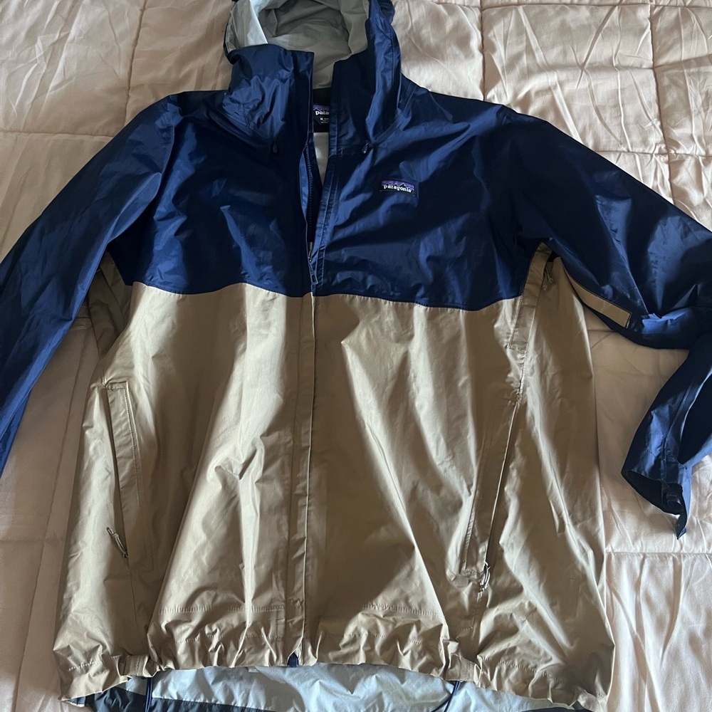 Patagonia Gray and Black Jacket